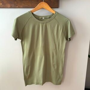 Athleta Momentum Seamless Tee